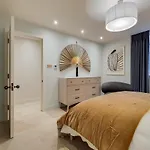 The Argyle Collection Near Kings Cross St Pancras - By Short Stories London